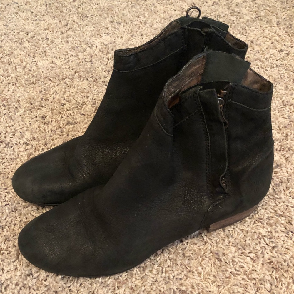 Sam Edelman booties - Picture 2 of 6